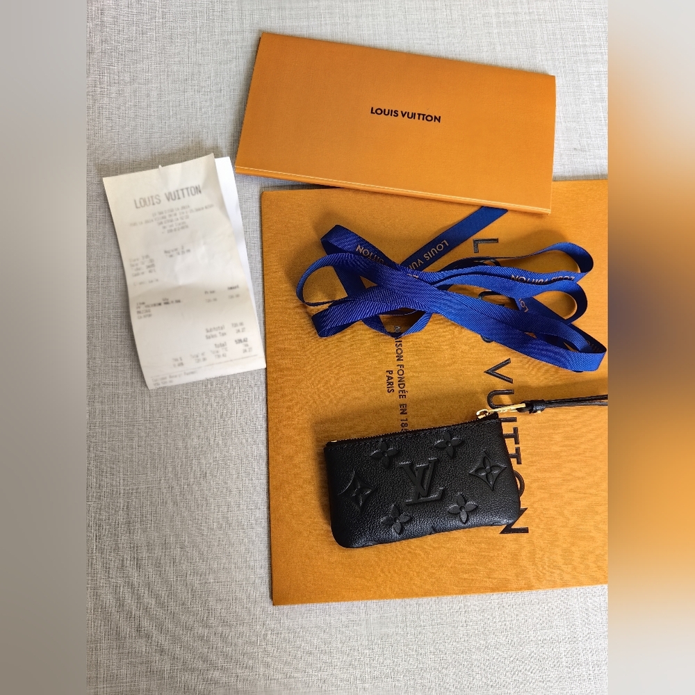 Louis Vuitton Black Key Pouch - Picture 5 of 13